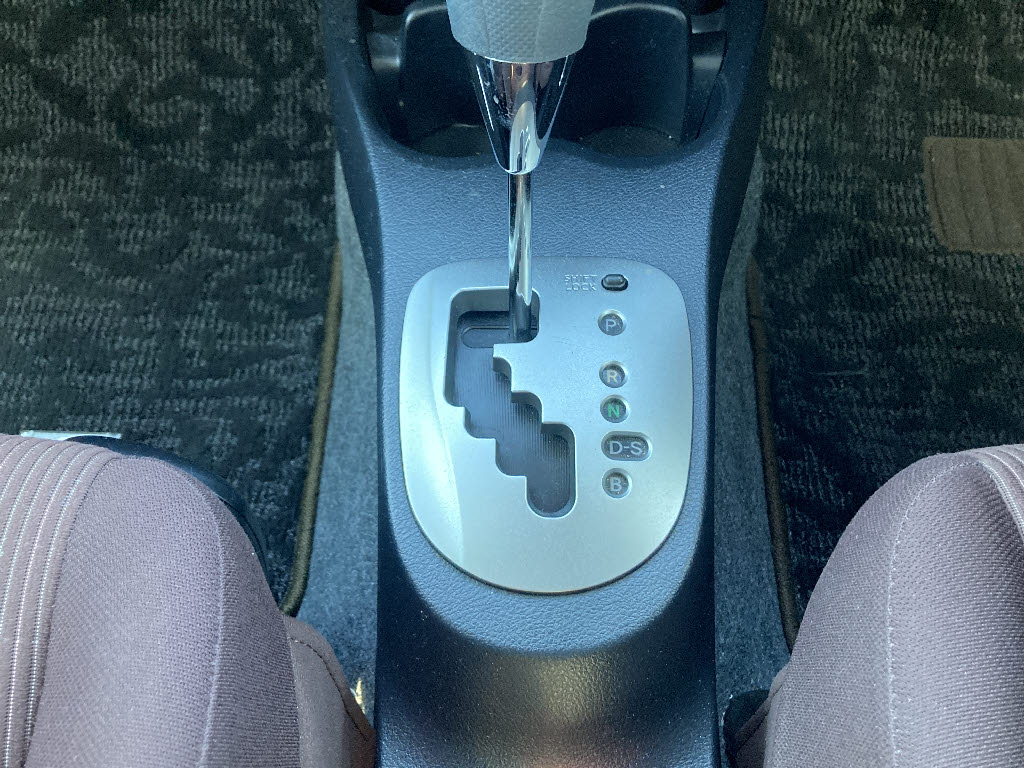 トヨタ ヴィッツ7枚目