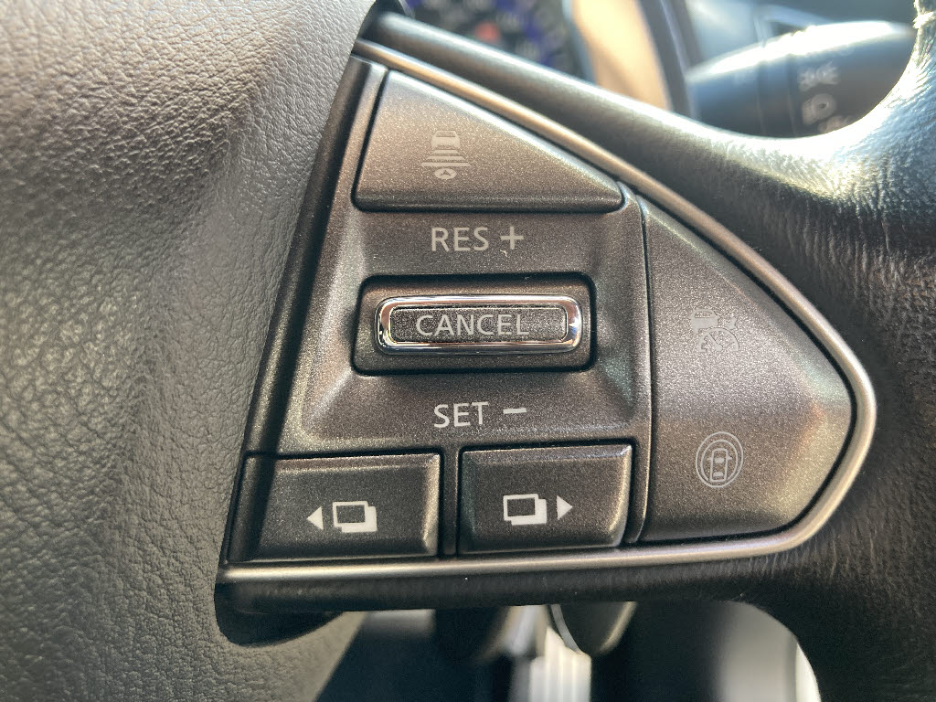 ニッサン スカイライン14枚目