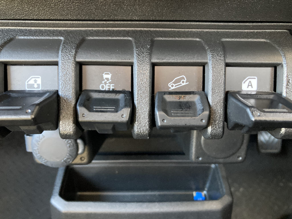 スズキ ジムニーシエラ7枚目