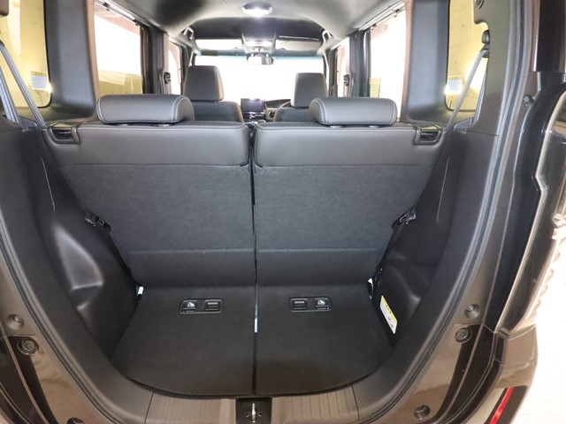ホンダ Ｎ　ＢＯＸカスタム11枚目