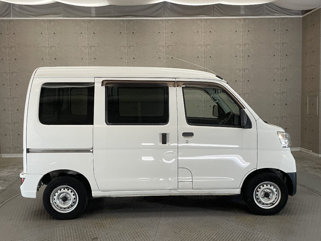 ダイハツ ハイゼットカーゴＶ13枚目