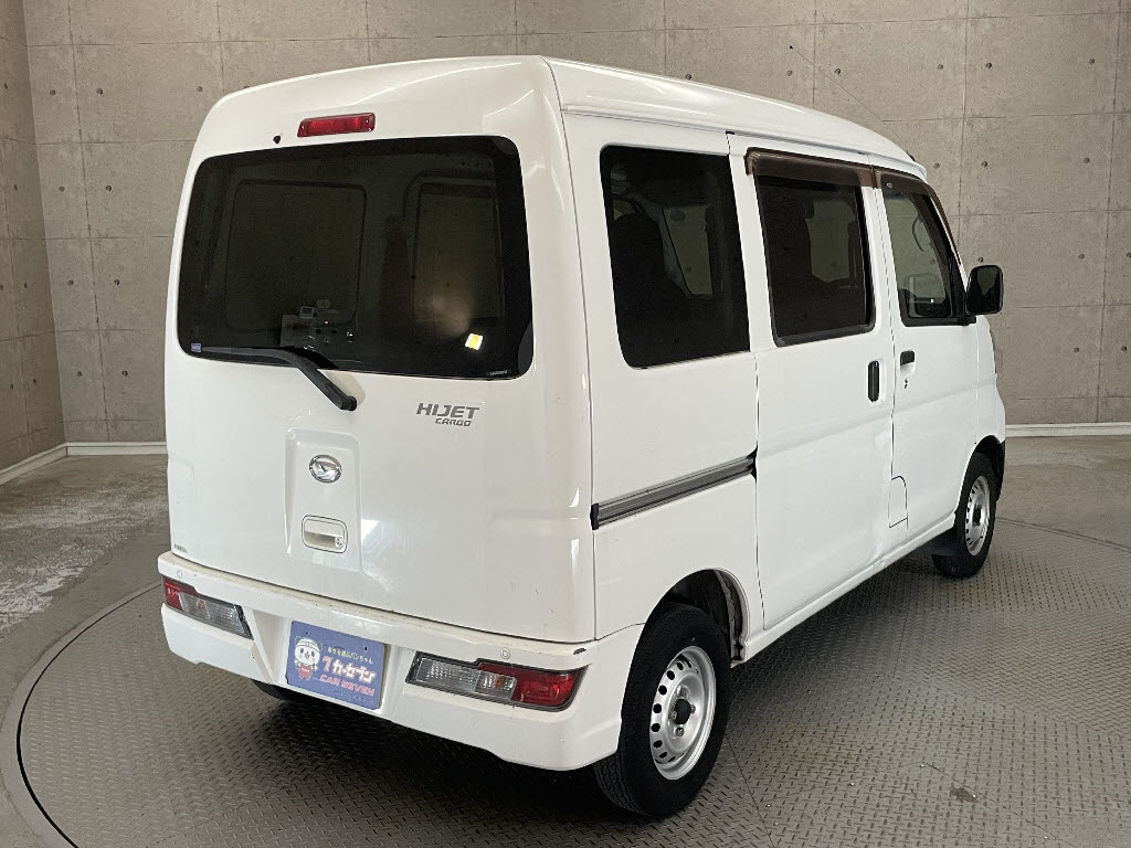 ダイハツ ハイゼットカーゴＶ1枚目