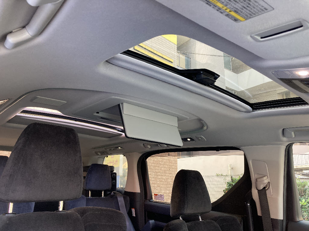 トヨタ ヴェルファイアハイブリッド12枚目