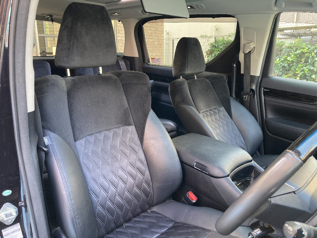 トヨタ ヴェルファイアハイブリッド14枚目