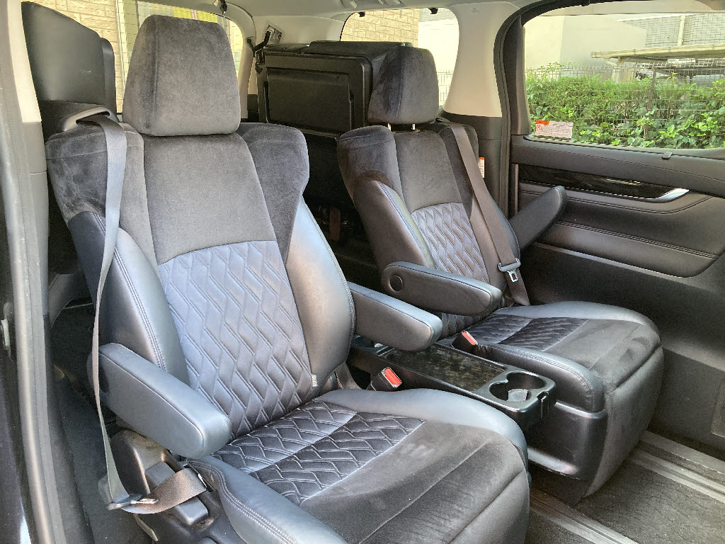 トヨタ ヴェルファイアハイブリッド16枚目