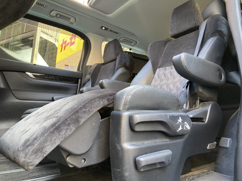 トヨタ ヴェルファイアハイブリッド18枚目