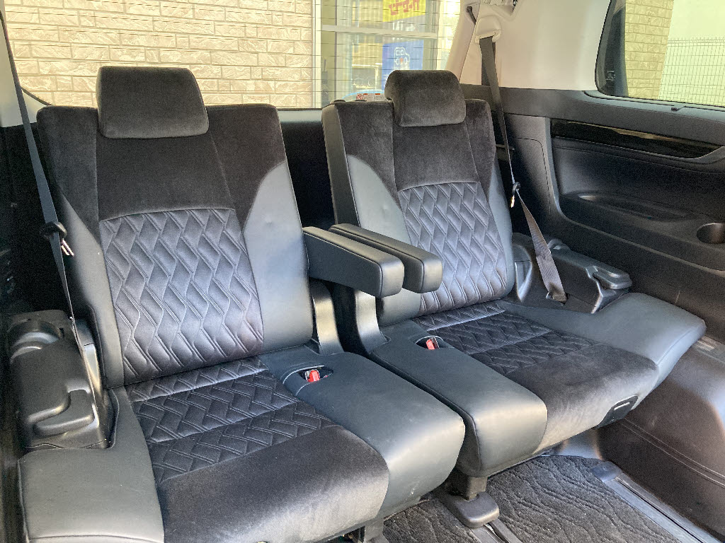 トヨタ ヴェルファイアハイブリッド19枚目