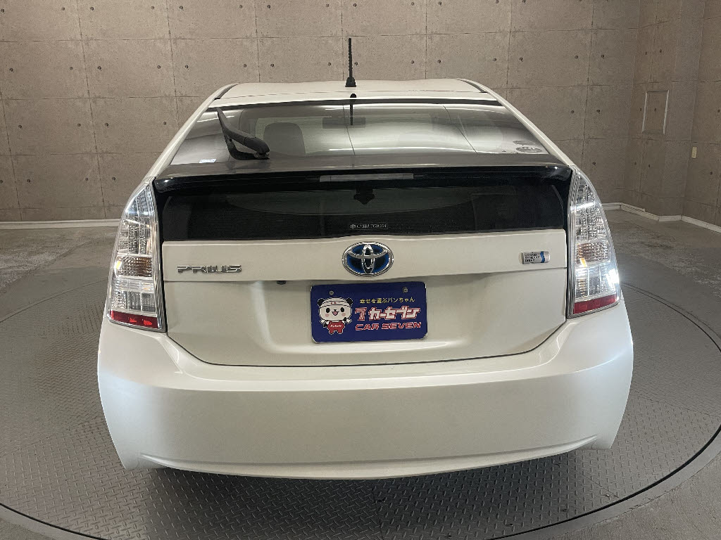 トヨタ プリウス11枚目