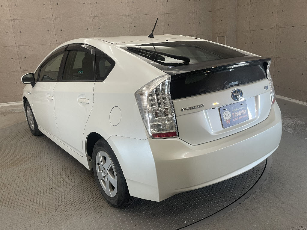 トヨタ プリウス12枚目