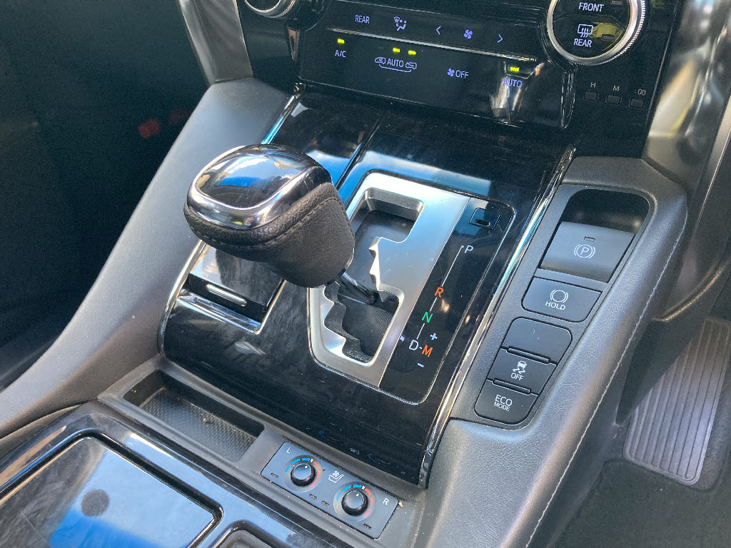 トヨタ ヴェルファイア11枚目