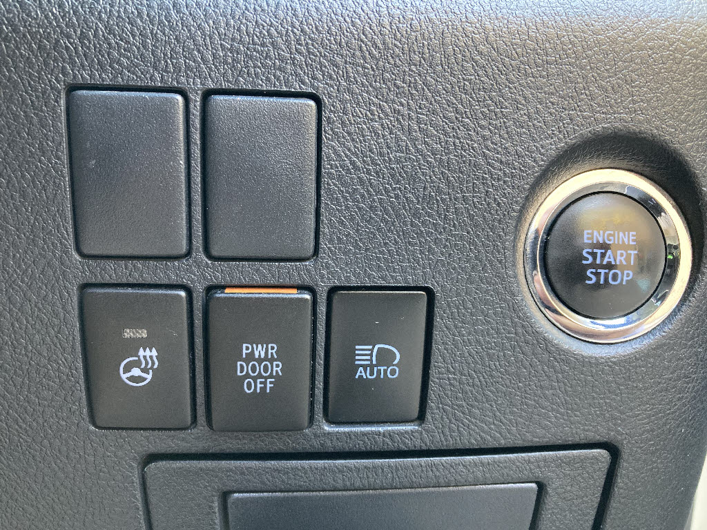 トヨタ ヴェルファイア13枚目