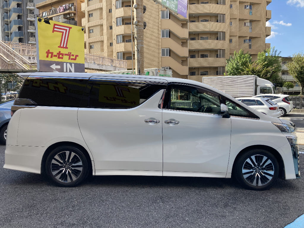 トヨタ ヴェルファイア2枚目