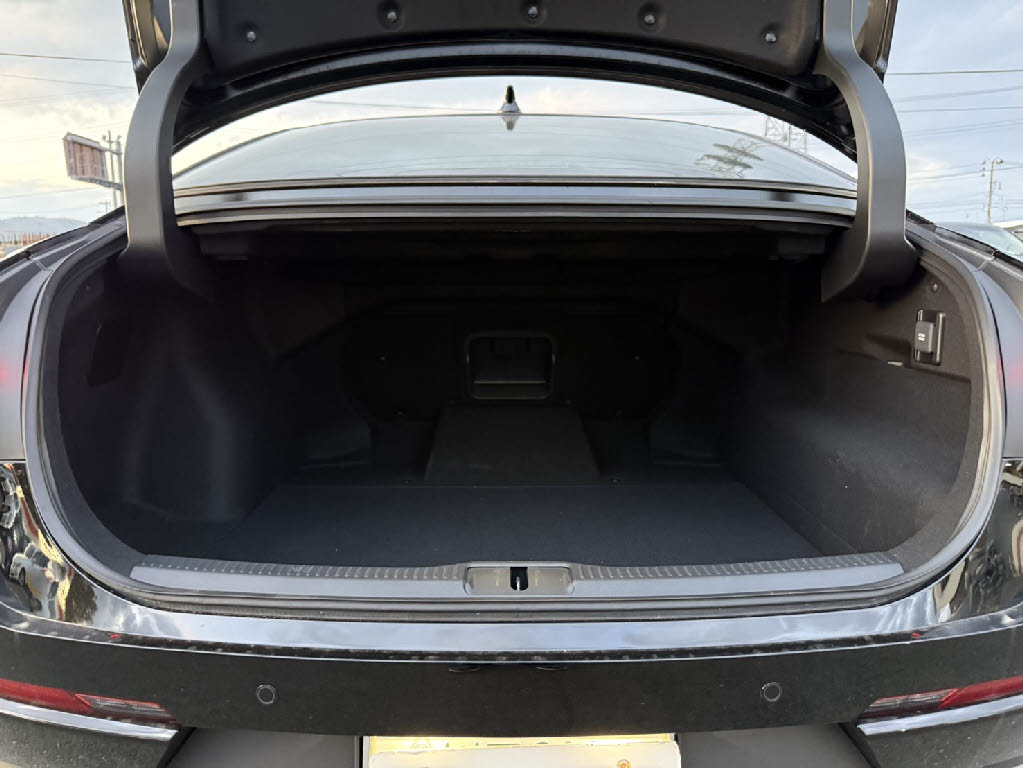 トヨタ クラウン クロスオーバー10枚目