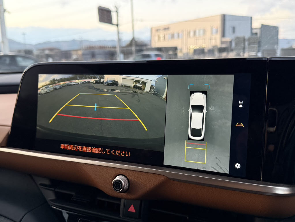 トヨタ クラウン クロスオーバー3枚目