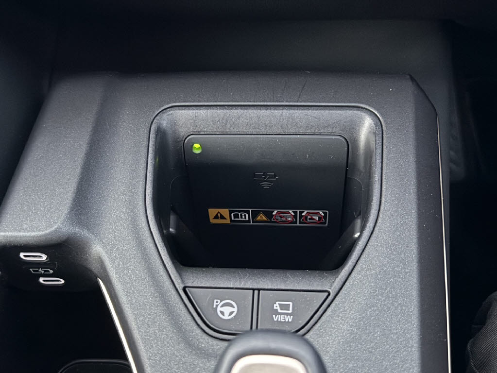 トヨタ クラウン クロスオーバー5枚目