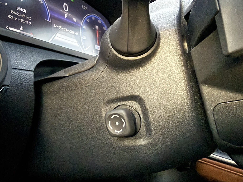 トヨタ クラウン クロスオーバー6枚目