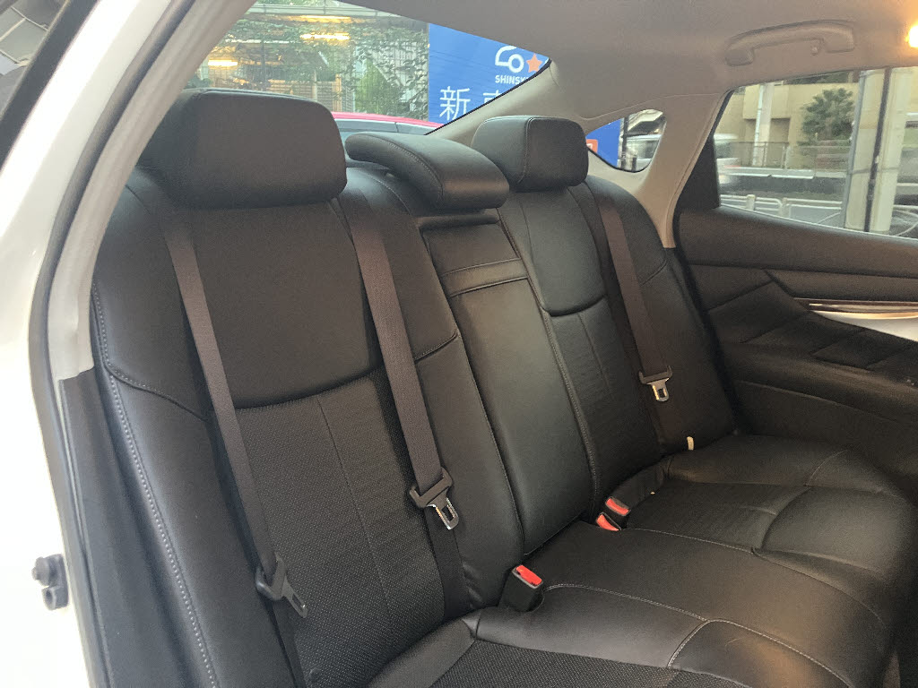 ニッサン フーガ12枚目