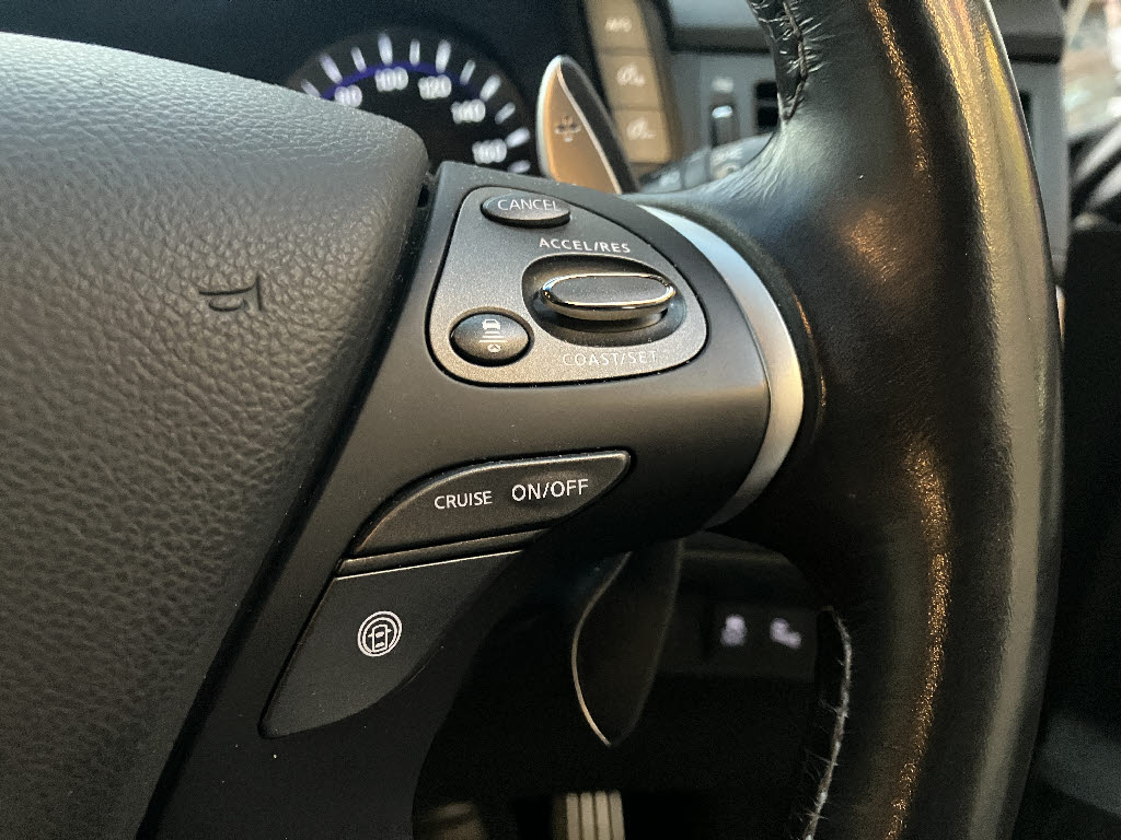 ニッサン フーガ14枚目