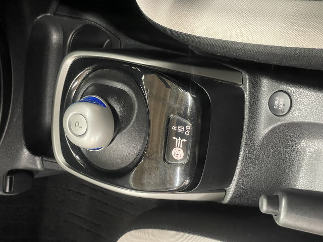 ニッサン ノート18枚目