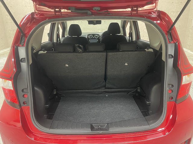 ニッサン ノート7枚目