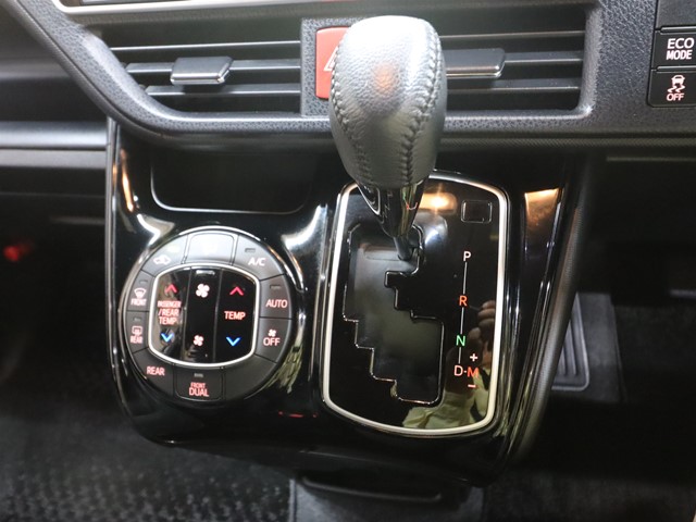 トヨタ ヴォクシー18枚目