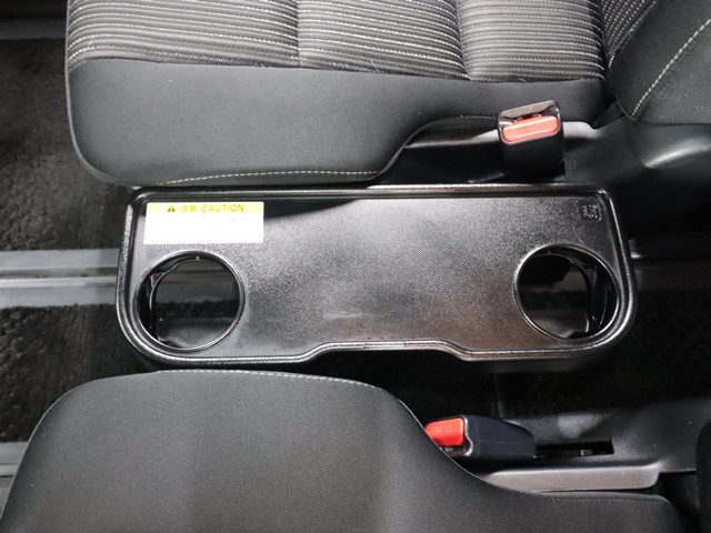 トヨタ ヴォクシー8枚目