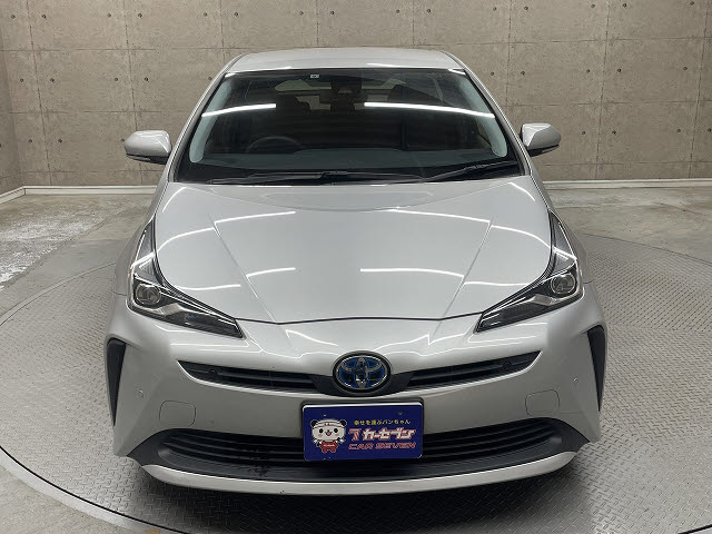 トヨタ プリウス9枚目