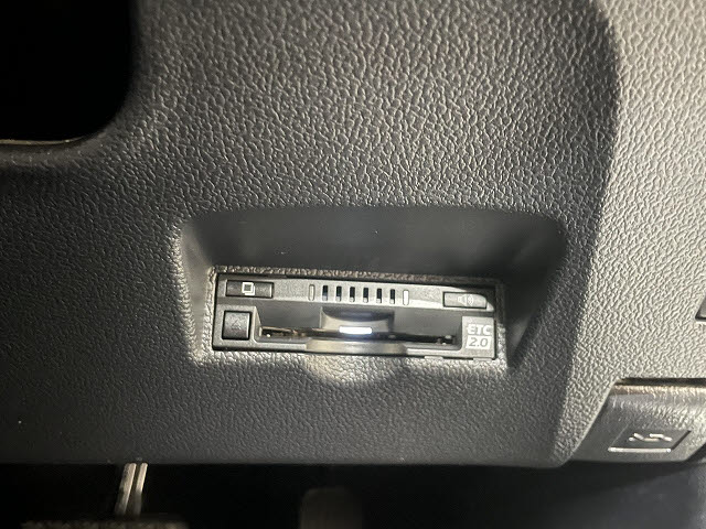 トヨタ プリウス19枚目