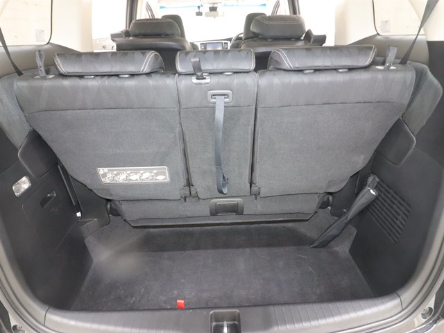 ホンダ オデッセイＨＶ12枚目