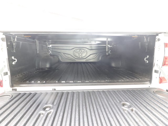 トヨタ ハイラックス9枚目