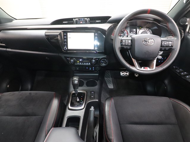 トヨタ ハイラックス2枚目