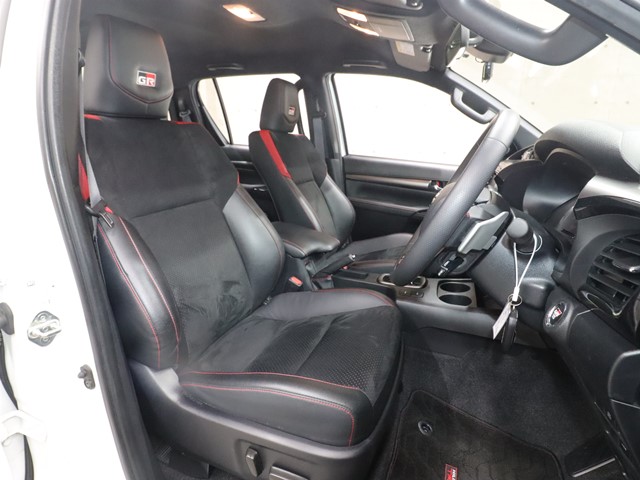 トヨタ ハイラックス3枚目