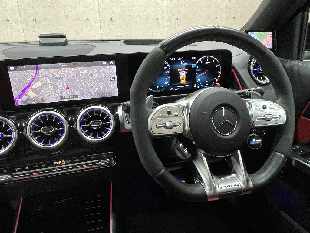 メルセデスベンツ GLBクラス16枚目