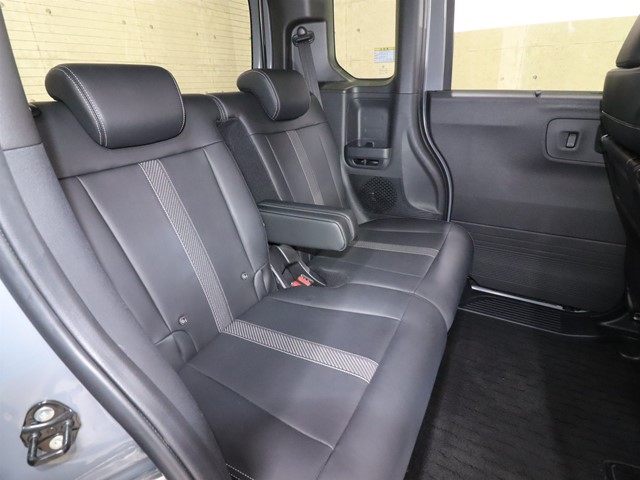 ホンダ Ｎ　ＢＯＸカスタム4枚目