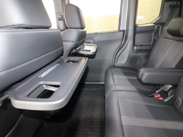 ホンダ Ｎ　ＢＯＸカスタム8枚目