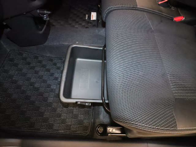 ダイハツ ムーヴカスタム6枚目