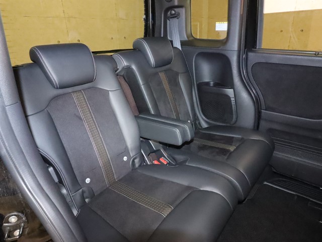 ホンダ Ｎ　ＢＯＸカスタム4枚目