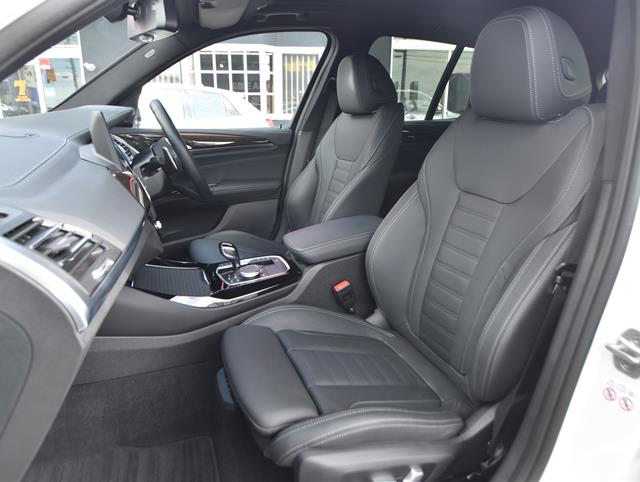 ＢＭＷ Ｘ３4枚目