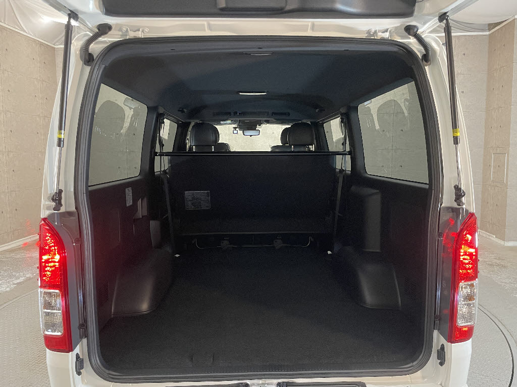トヨタ ハイエースＶ7枚目