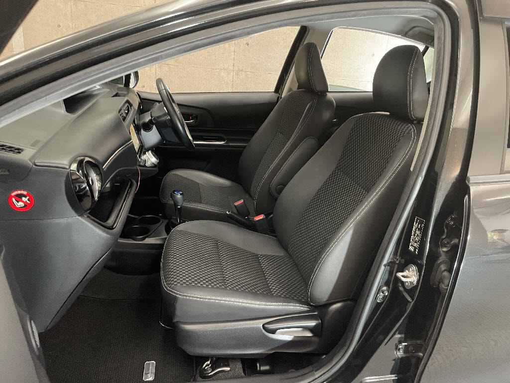 トヨタ アクア5枚目