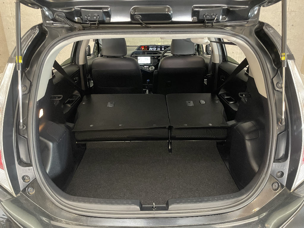 トヨタ アクア8枚目