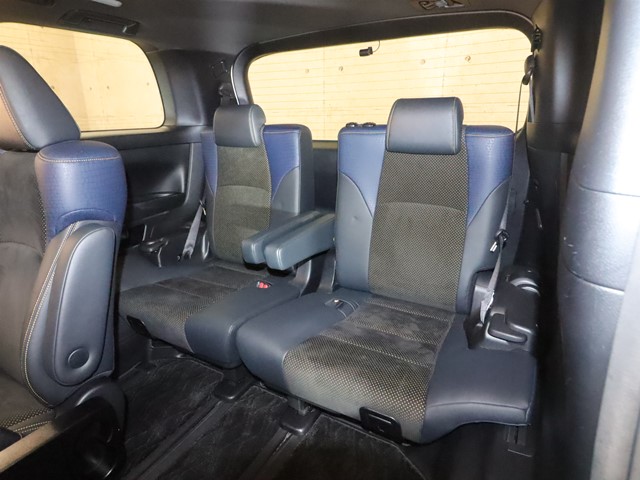 トヨタ ヴェルファイア11枚目