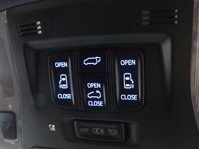 トヨタ ヴェルファイア4枚目