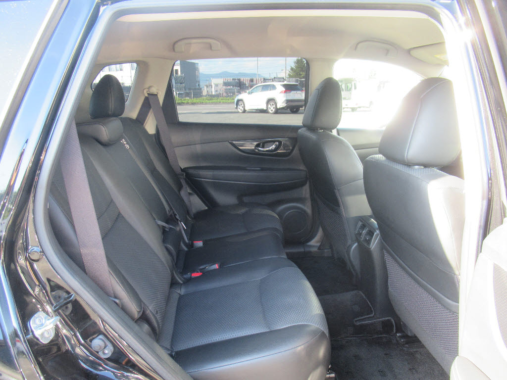 ニッサン エクストレイル9枚目