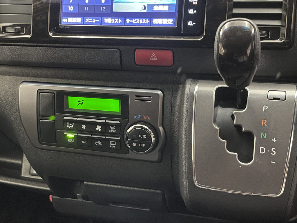 トヨタ レジアスエースV18枚目