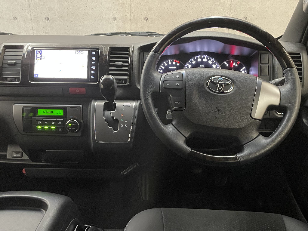 トヨタ レジアスエースV2枚目