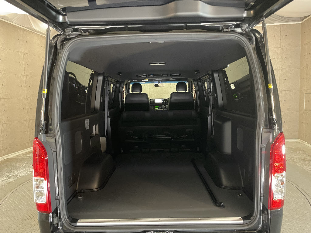 トヨタ レジアスエースV8枚目