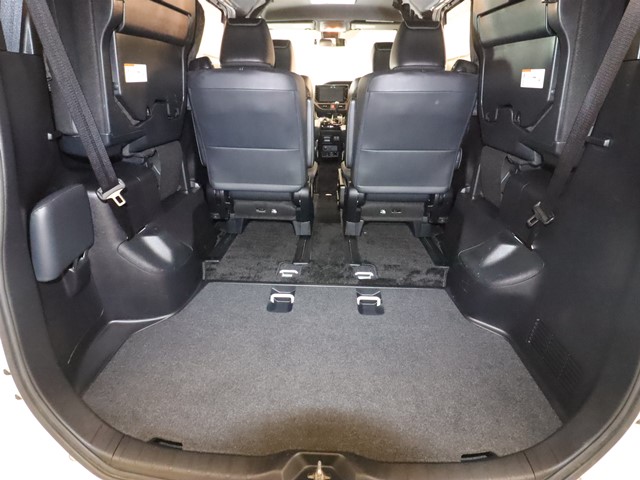 トヨタ ヴォクシー13枚目