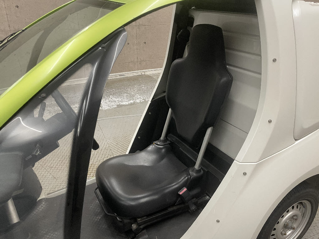 トヨタ コムス4枚目