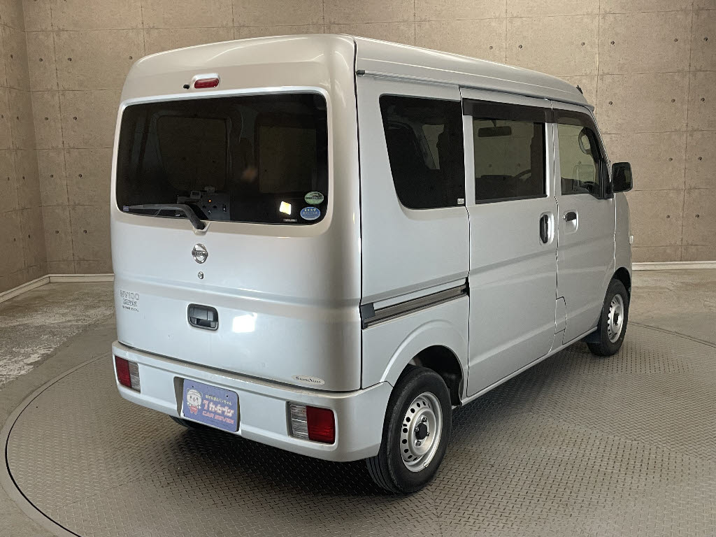 ニッサン NV100クリッパーV1枚目